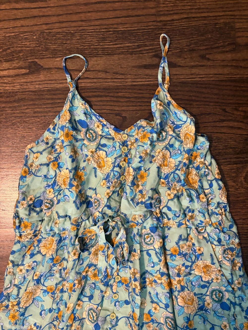 Green Floral Maxi Dress with V-Neck and Spaghetti Straps - Picture 7 of 9
